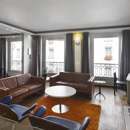 Faubourg Chic Apartament *