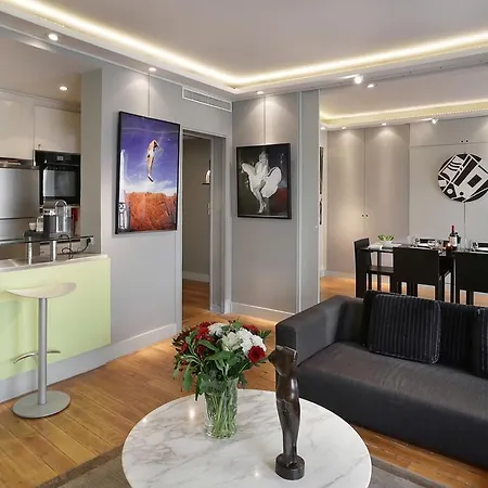 Apartment Faubourg Chic