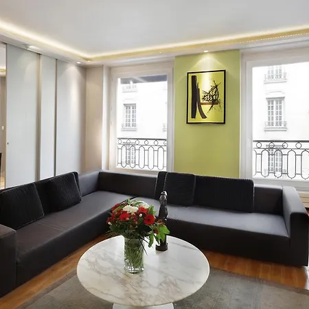 Faubourg Chic Париж